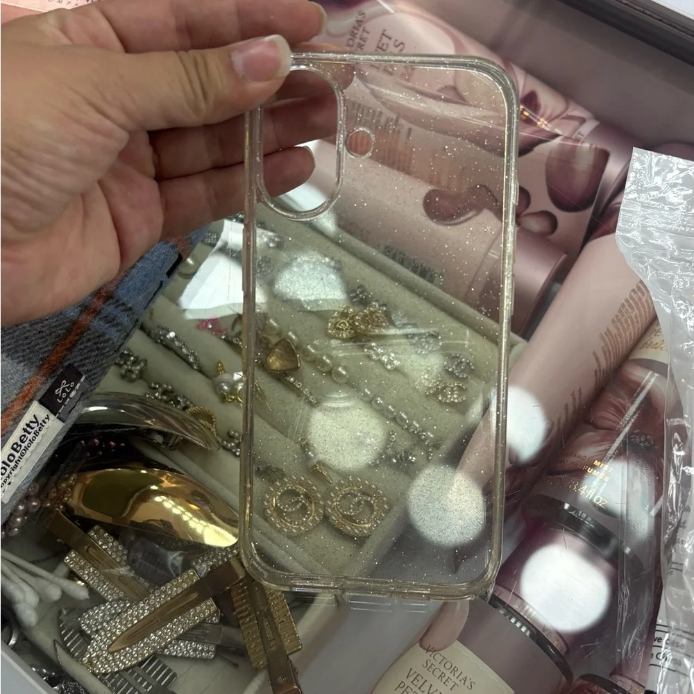 Bundle of iphone 16 cases